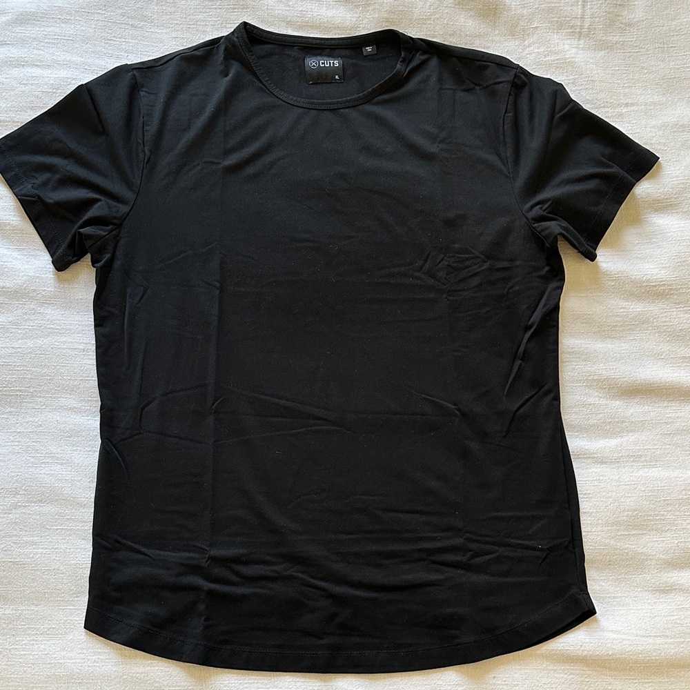 Men's Black T-Shirt Cuts
